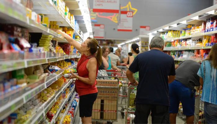 © Marcelo Camargo/Agência Brasil Inflação perde força pelo 2º mês seguido e fecha abril em 0,43%